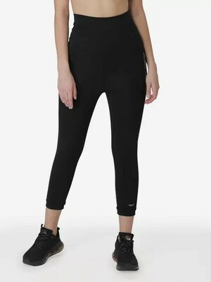 Upto 89% Off On Red Tape Clothing