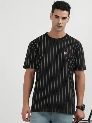 Tommy Hilfiger - Up To 58% Off on Men's T-shirts