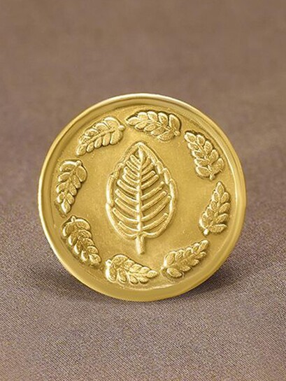 Myntra Gold Deal - Mia by Tanishq 24KT Gold Tulsi Leaf Coin - 1 gm
