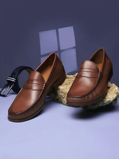 83% Off On Hush Puppies Footwear