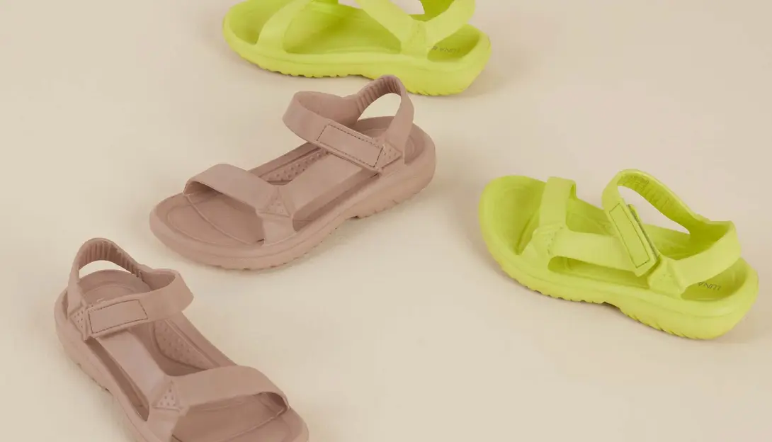 Moonsoon Footwear Women | Bata, Dr. Ortho, etc upto 84% off 