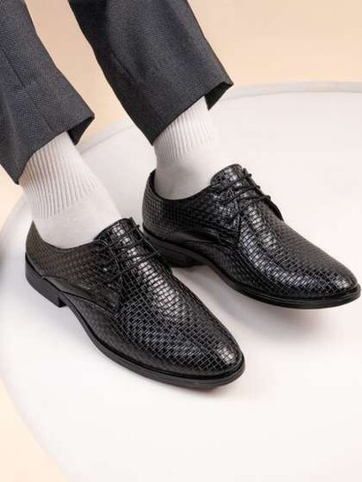  Upto 78% Off on Formal Shoes For men Starts At Rs.971