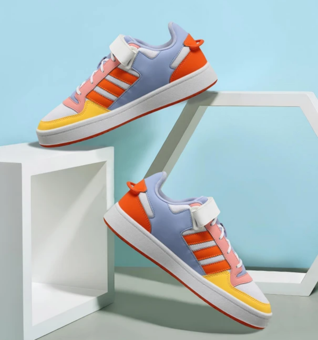 Flipkart - Adidas Heather Low Sneakers For Unisex (10x Using Supercoins+ Buy More Save More + Bank Discount)