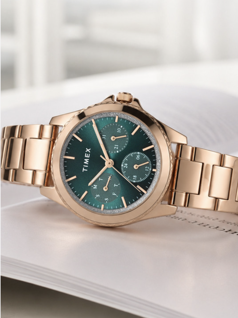 Fossil, Titan Raga, Timex, Daniel Wellington & Fastrack Watches Starting From Rs. 1,496