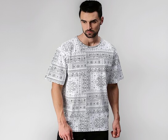 Veirdo® Pure Cotton Oversized Loose Baggy Fit Drop Shoulder Round Neck All Over Paisley Bandana Printed Half Sleeve