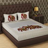 Metro Living - Up To 92% Off on Bedsheets, Starting From Rs.94