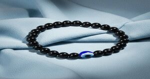Check out NVR Unisex Marble Crystal Beaded Elasticated Bracelet (Black) Onesize on Instamart at 29rs 